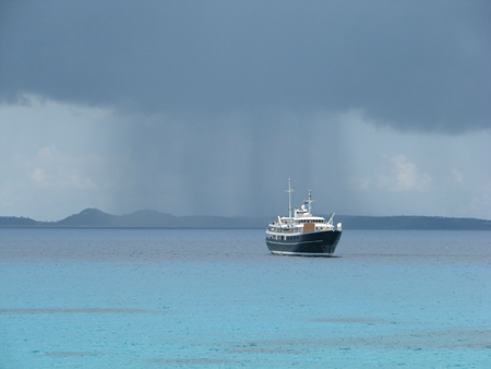 Anguilla, Looking to St Maarten