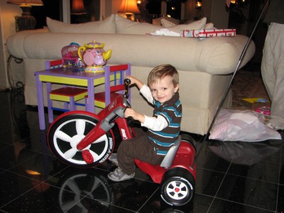 GG on his radio flyer